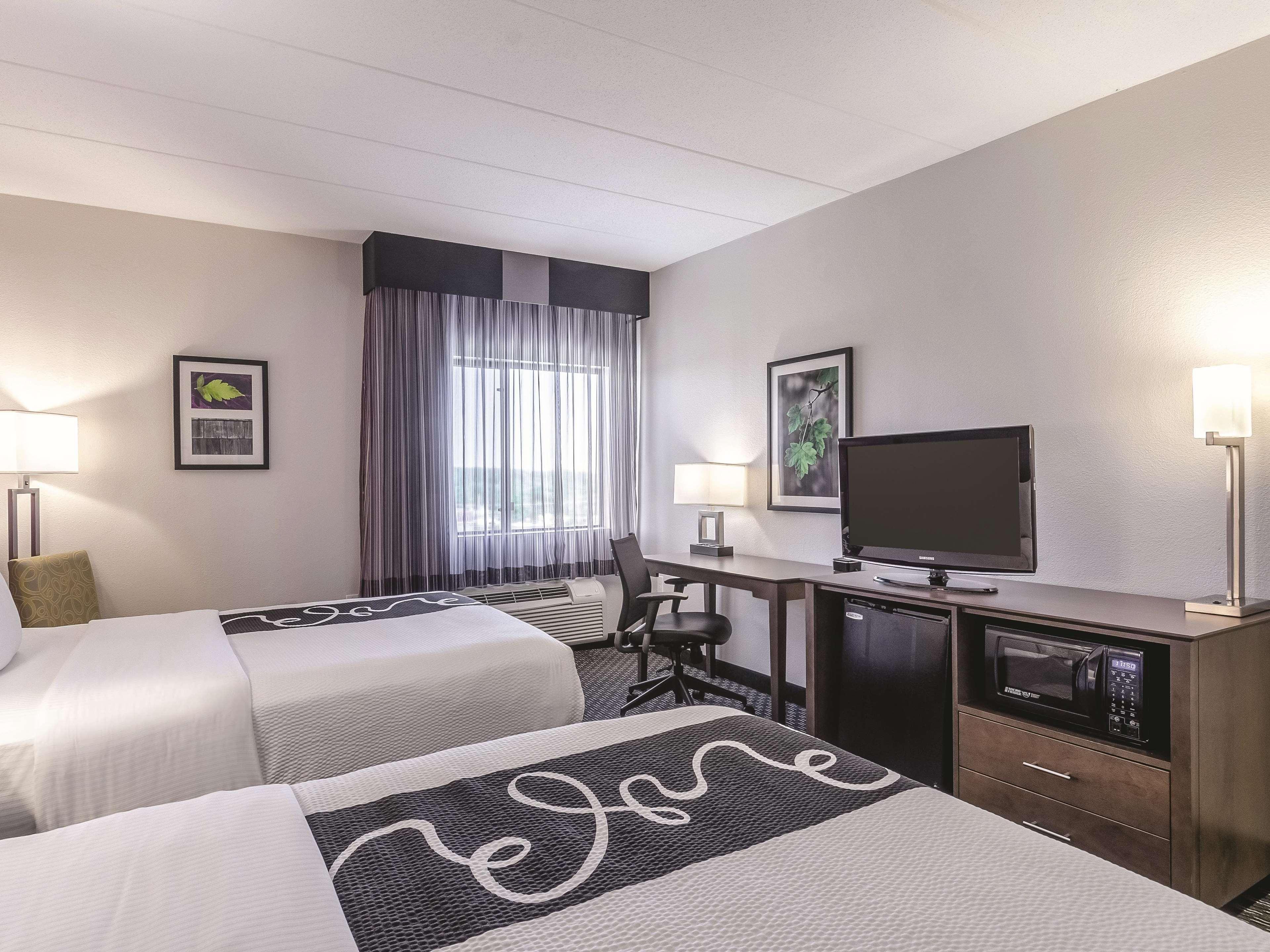 Hotel La Quinta By Wyndham Warwick Providence Airport Extérieur photo