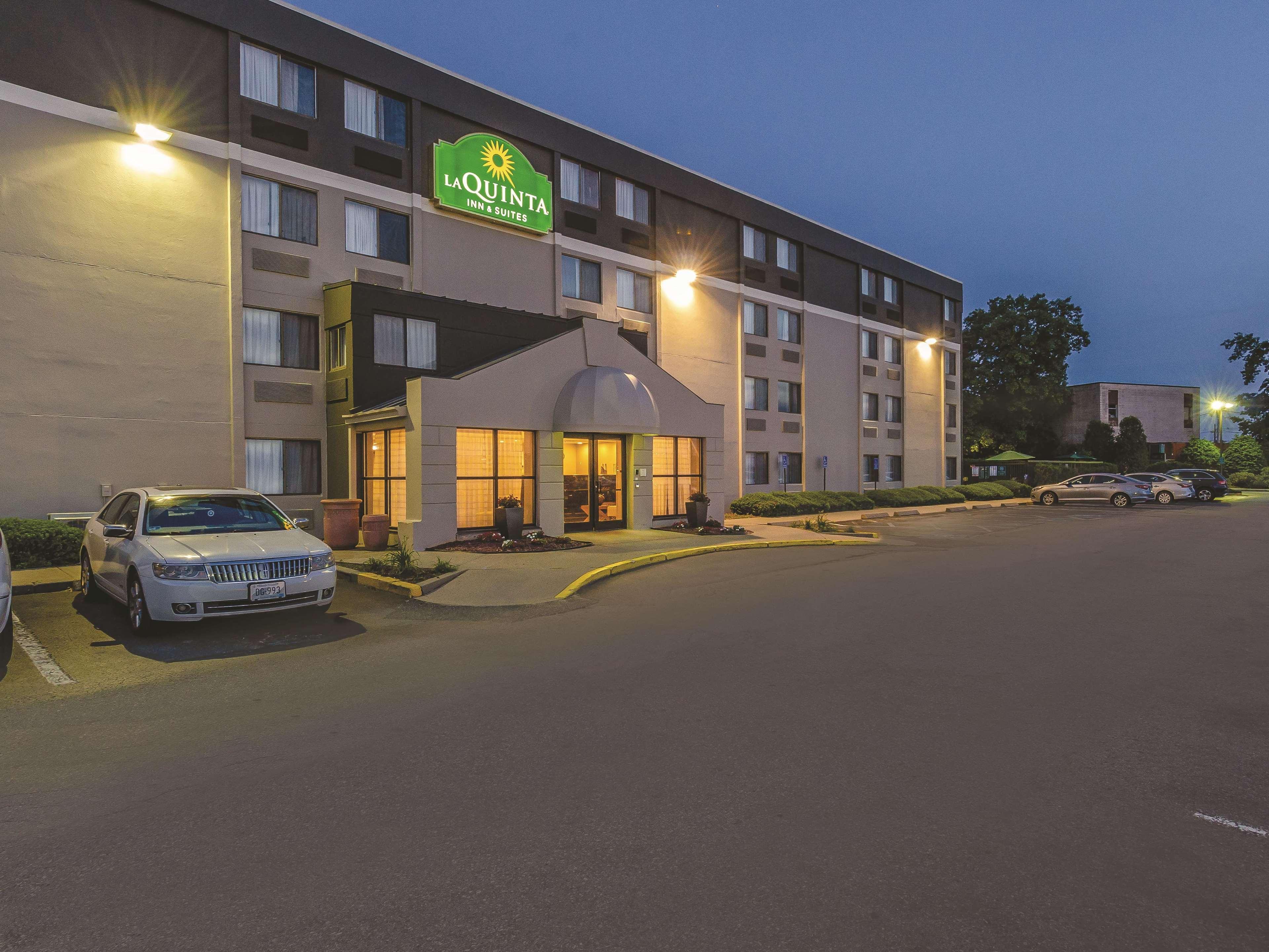 Hotel La Quinta By Wyndham Warwick Providence Airport Extérieur photo
