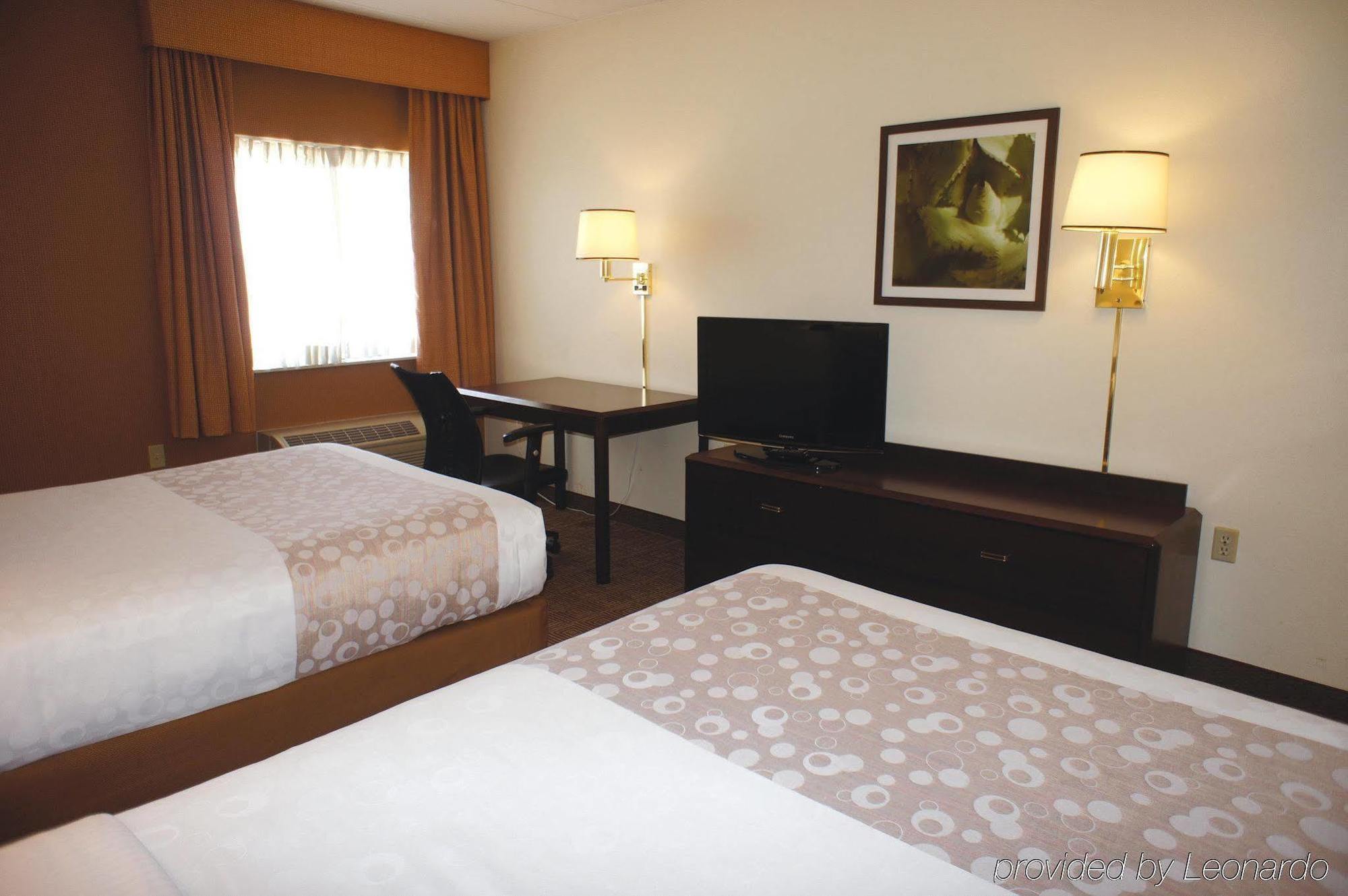 Hotel La Quinta By Wyndham Warwick Providence Airport Extérieur photo
